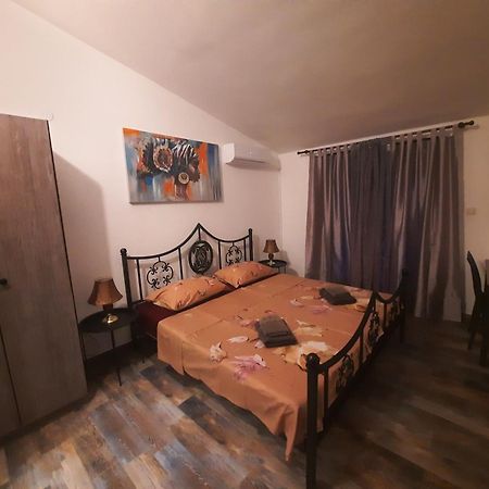Slim Apartman I Sobe Medulin Exterior photo