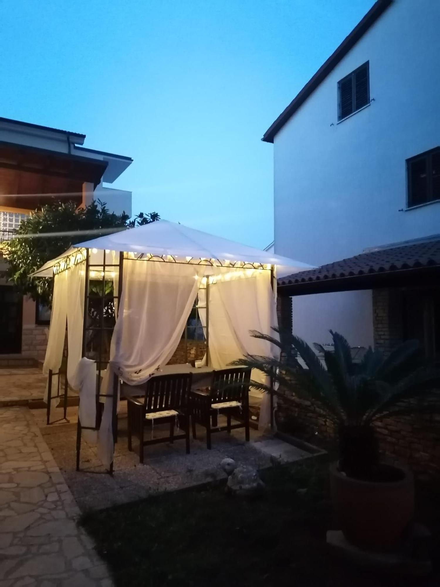 Slim Apartman I Sobe Medulin Exterior photo
